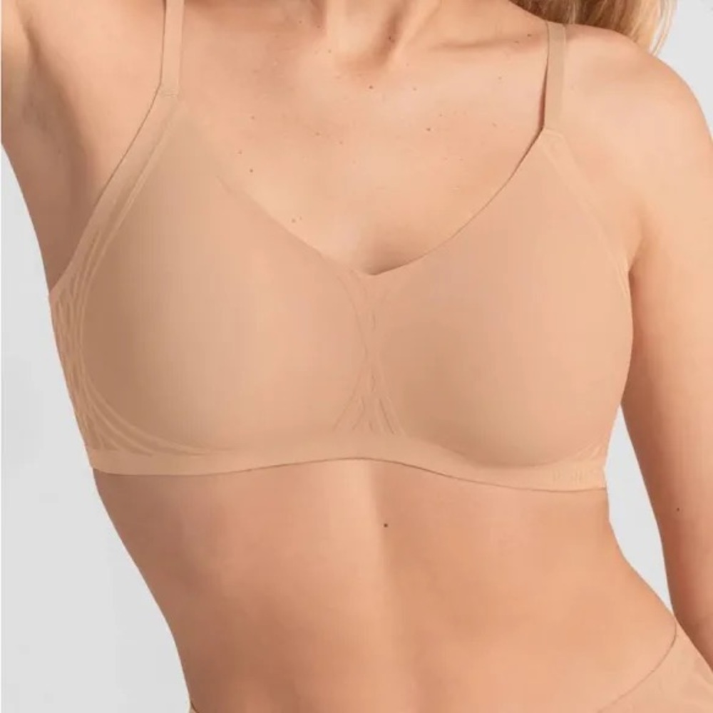 Honeylove Silhouette Seamless Wireless Bra Nude Beige NWT